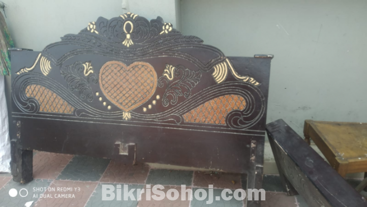 কাঠের ডাবল বেড